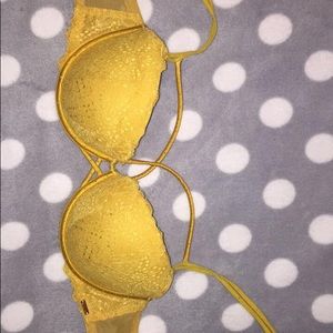 ❤️Yellow Victoria’s Secret pink bra size 36C